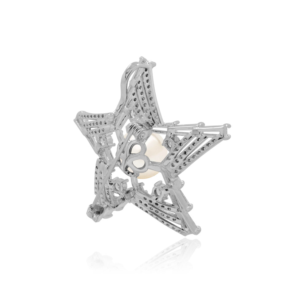 Gorgeous Star Pearl Brooch